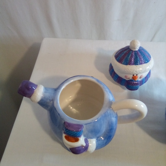Christmas blue snowman teapot And cup . Beautiful Condition - Picture 10 of 12